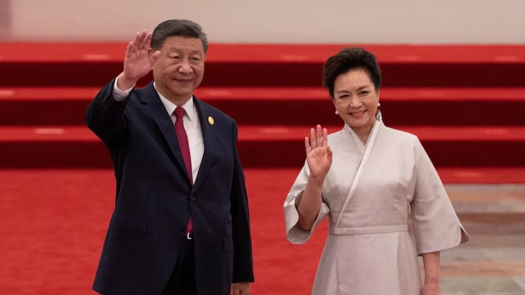 El presidente chino Xi Jinping y su esposa Peng Liyuan