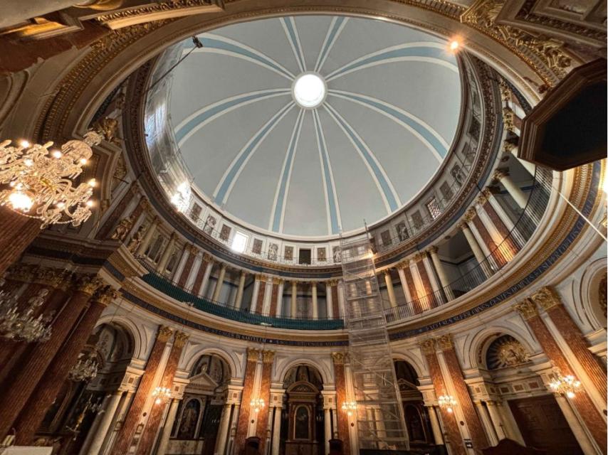 La cúpula de las Escuelas Pías. EE