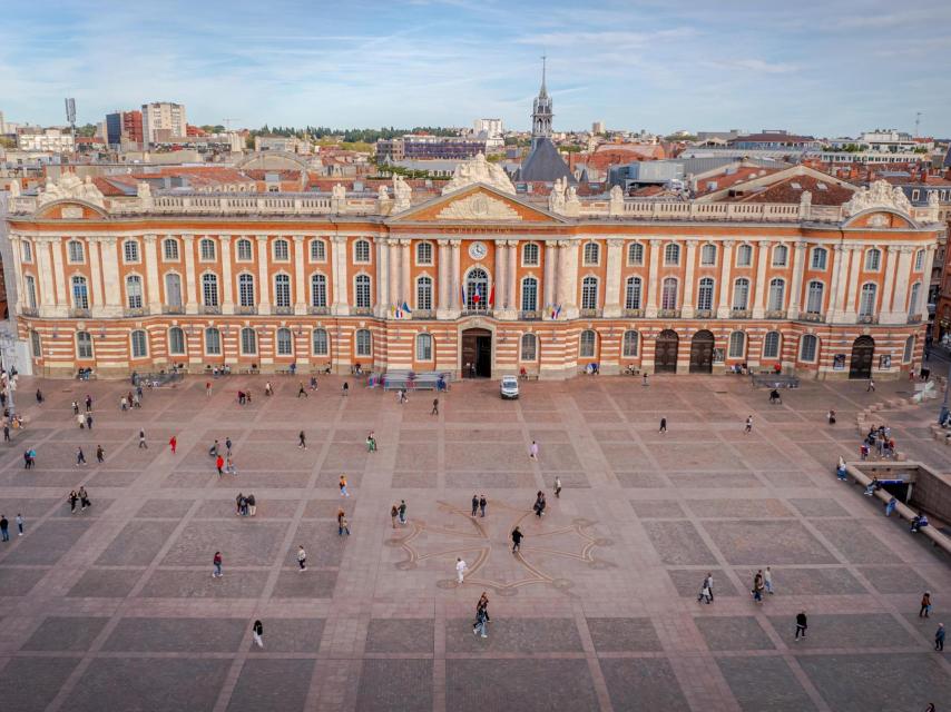 Place du Capitole, la más famosa de Toulouse.