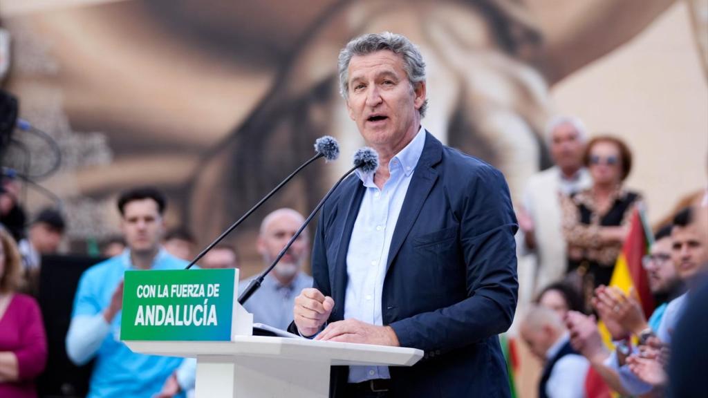 Alberto Núnez Feijóo en el cierre de la campaña electoral andaluza en Almería. 