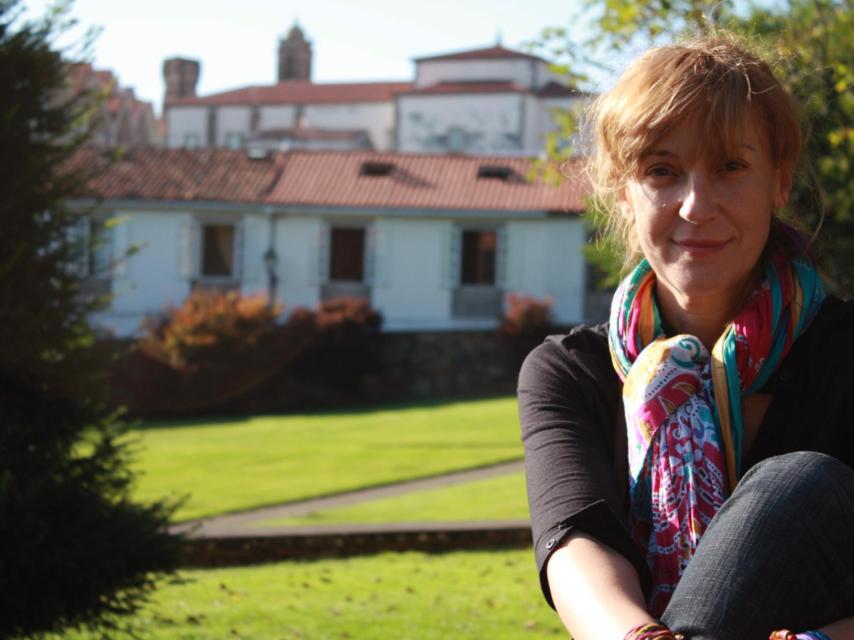 Begoña Caamaño retratada no parque de Bonaval de Santiago de Compostela.