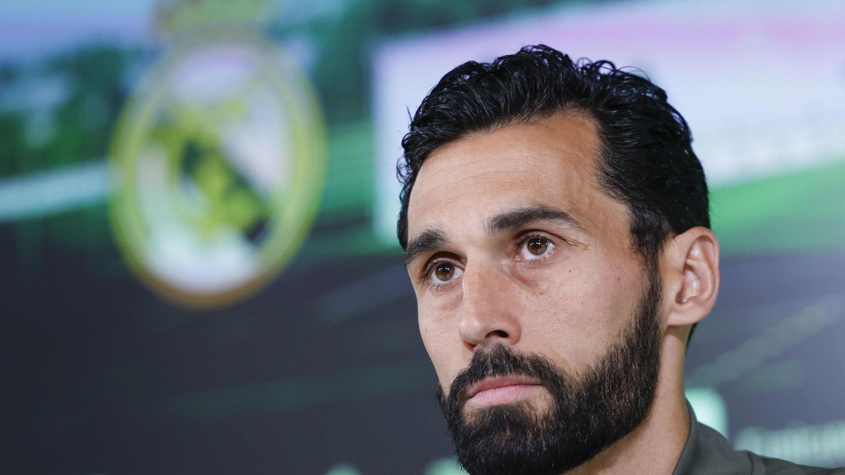 Álvaro Arbeloa, en rueda de prensa con el Real Madrid.