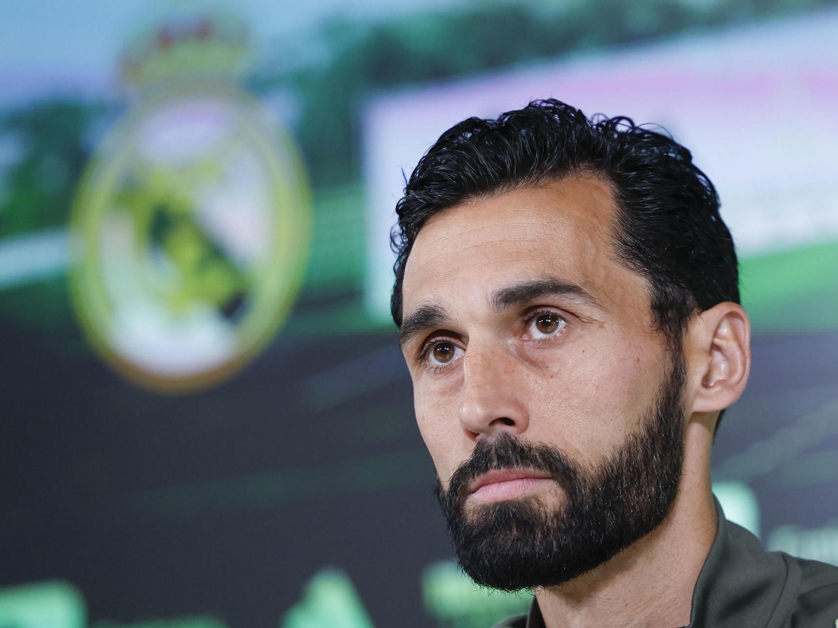 Álvaro Arbeloa, en rueda de prensa con el Real Madrid.