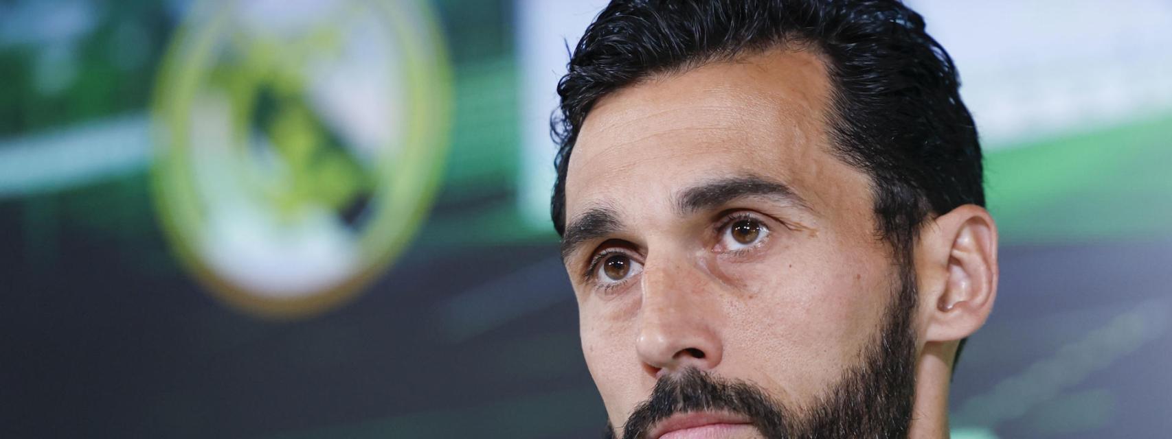Álvaro Arbeloa, en rueda de prensa con el Real Madrid.