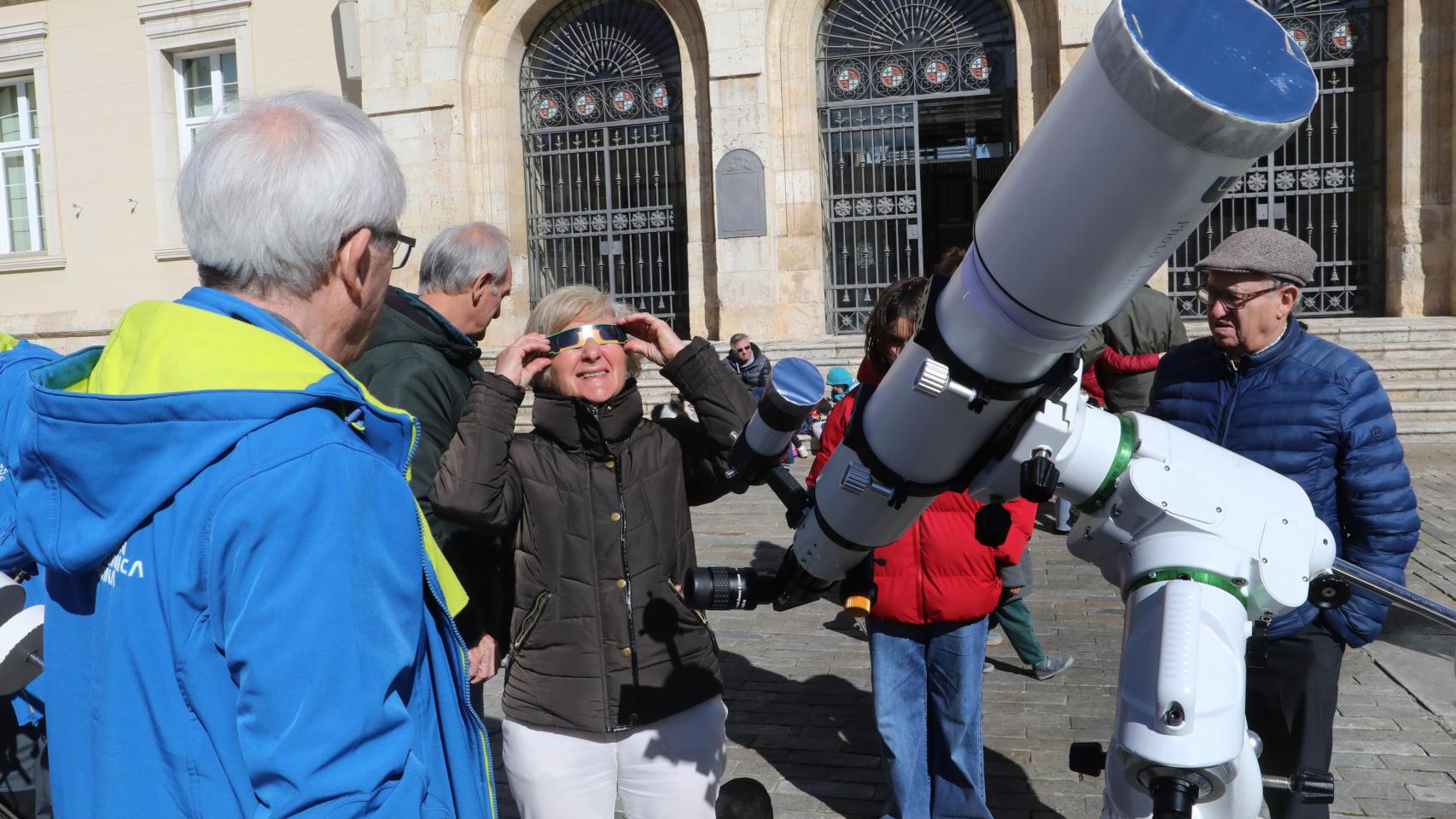 Eclipse parcial en 2025