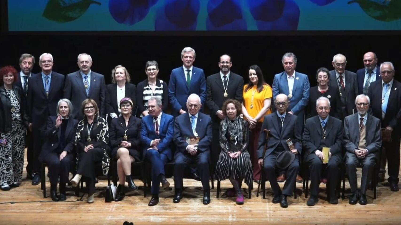 Pleno extraordinario de la Real Academia Galega celebrado este 17 de mayo en Santiago