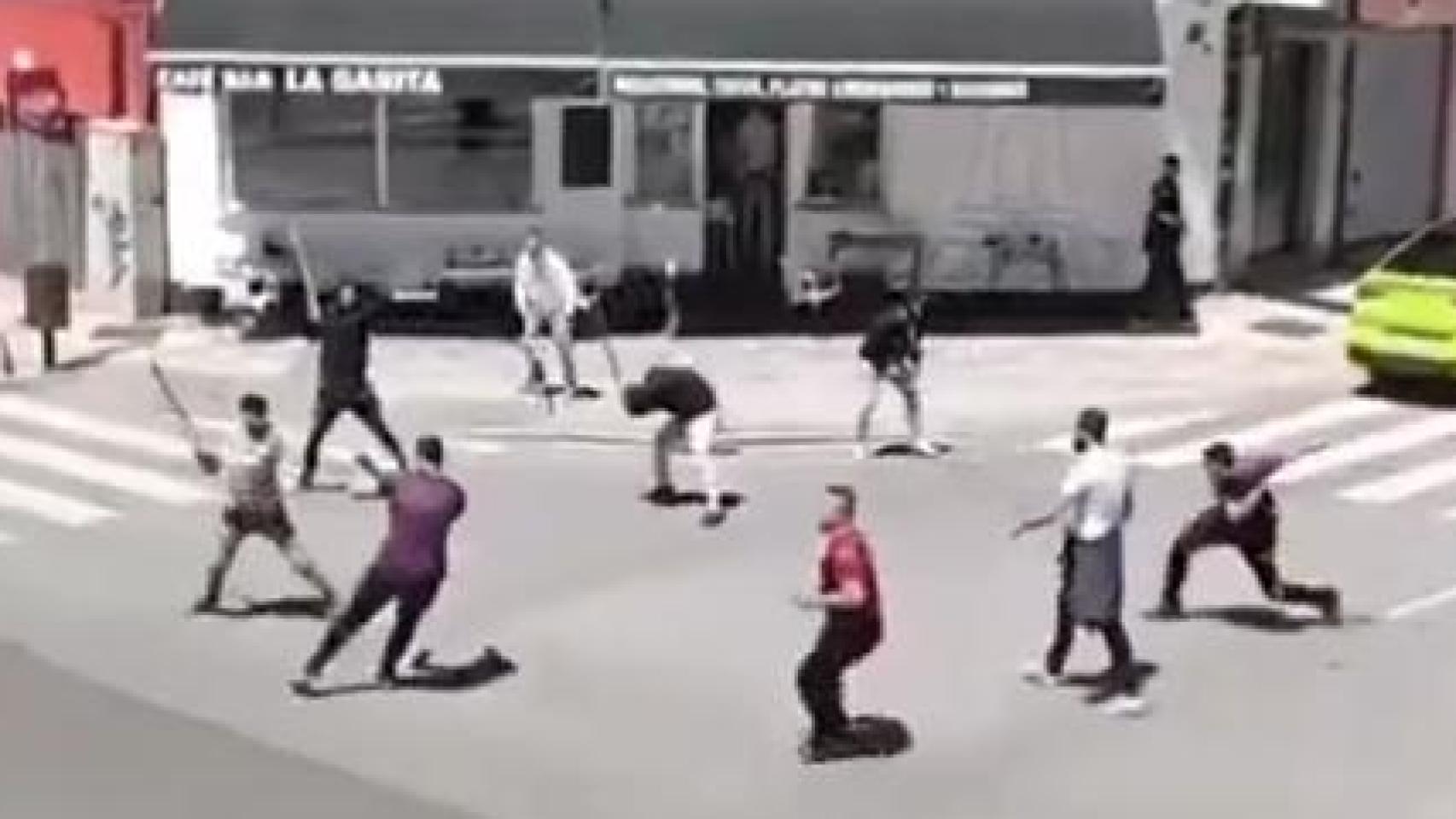 Pelea entre aficionados del Éibar y la Cultural Leonesa