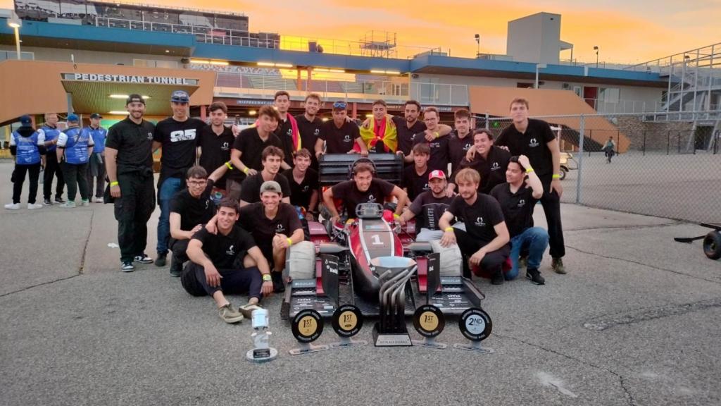 El equipo de la UPV. EE