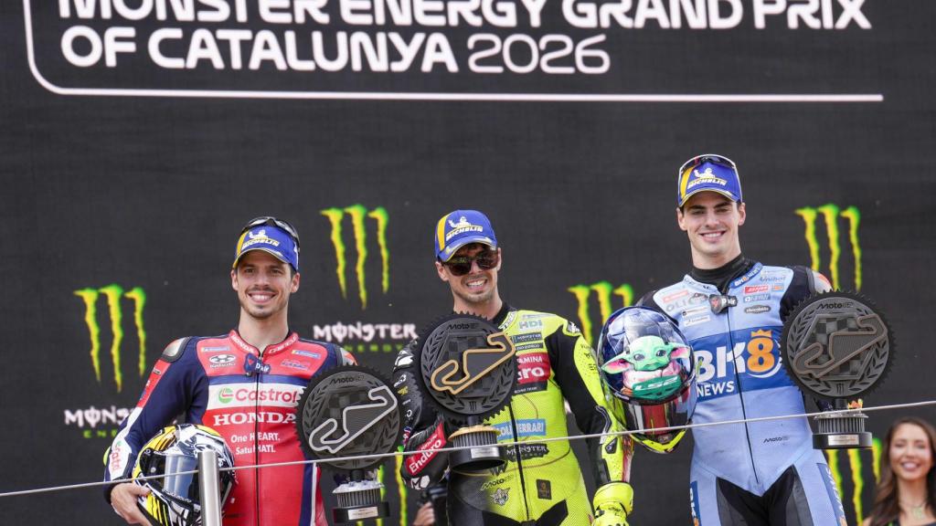 Joan Mir, Fabio Di Giannantonio y Fermín Aldeguer, en el podio del GP de Cataluña.