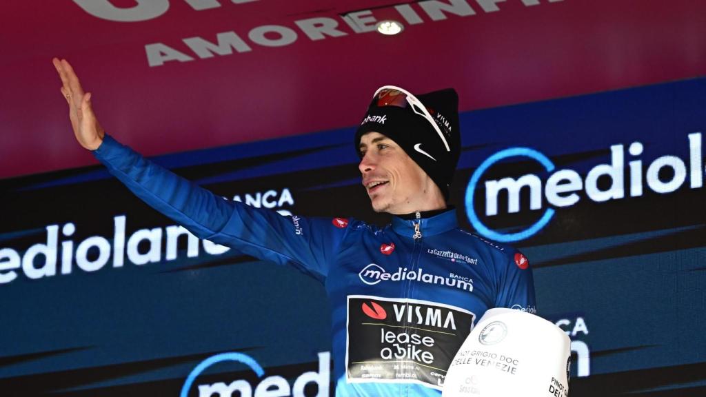 Jonas Vingegaard, en el podio del Giro de Italia 2026.