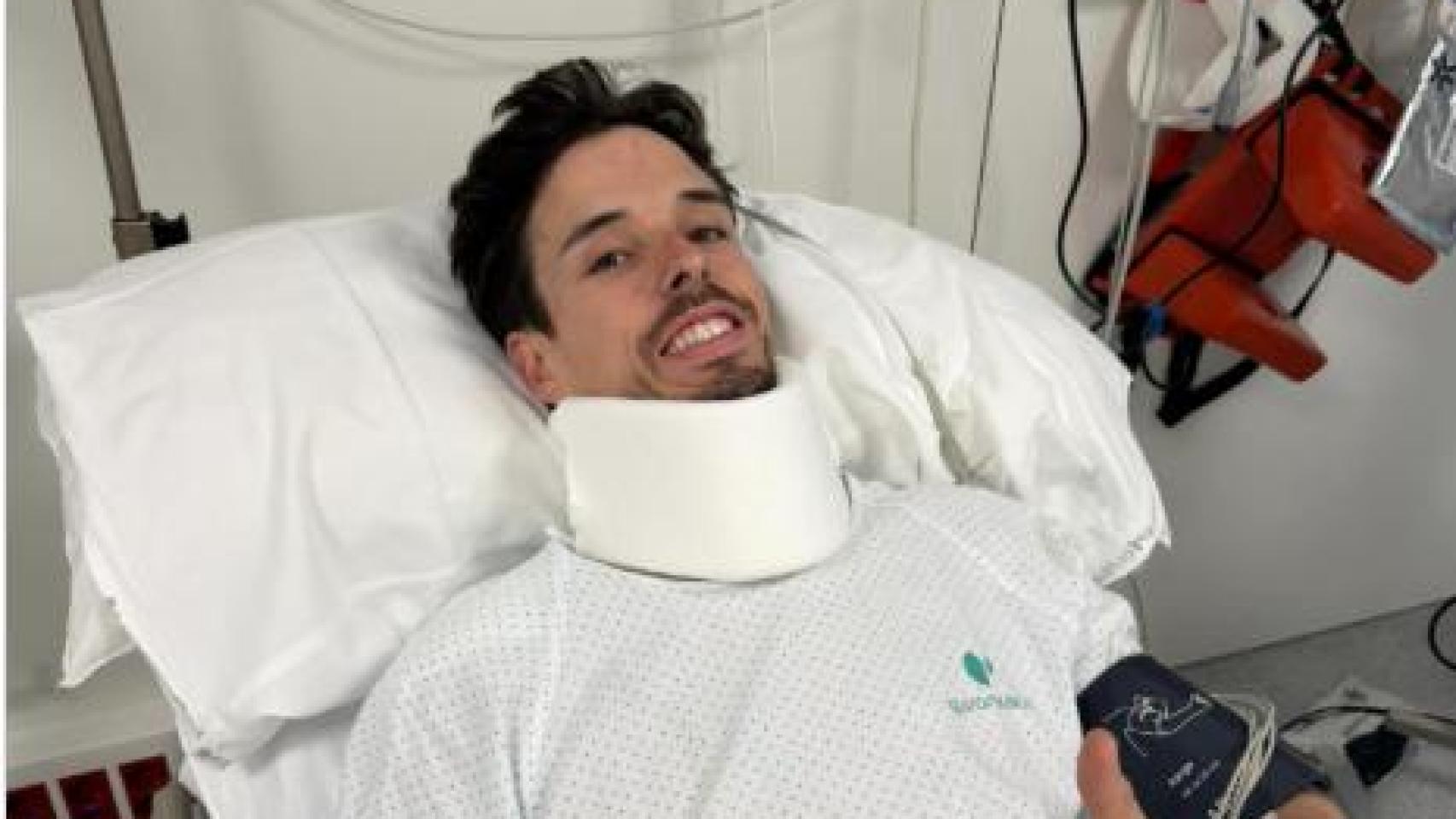 Álex Márquez, en el Hospital General de Cataluña, tras su grave accidente en el circuito de Barcelona-Cataluña.