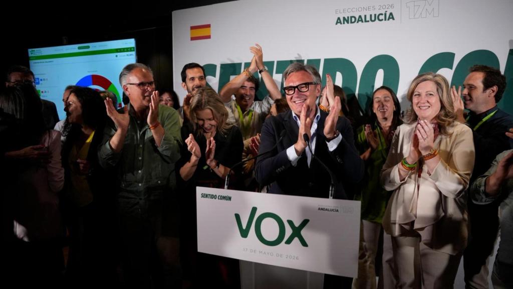 El candidato de Vox, Manuel Gavira, celebra los resultados de las autonómicas andaluzas.