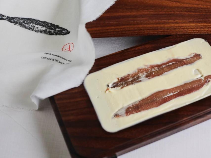 Anchoa sobada a mano