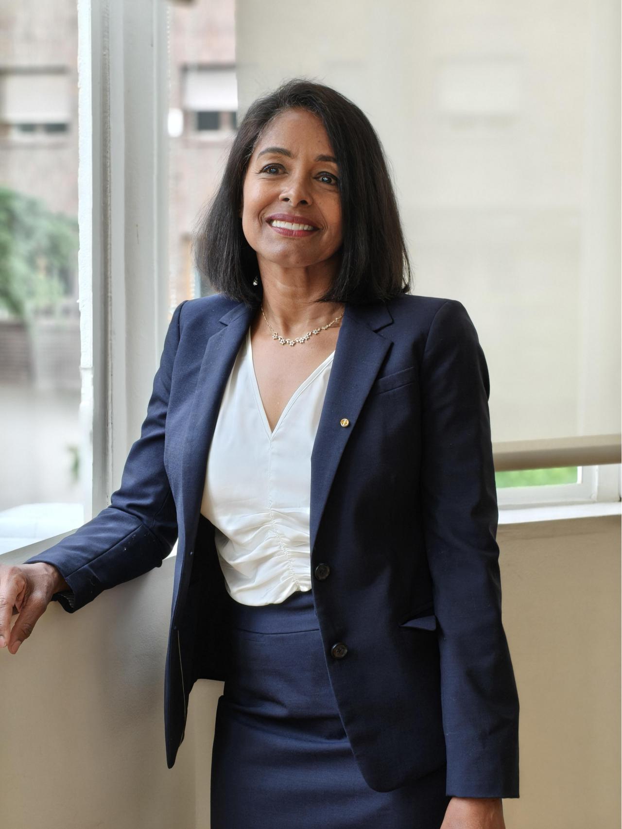 La norteamericana de origen dominicano ha sido nombrada nueva directora del Instituto Universitario Ortega-Marañón para impulsar la investigación y fortalecer los vínculos entre España, Europa y América.