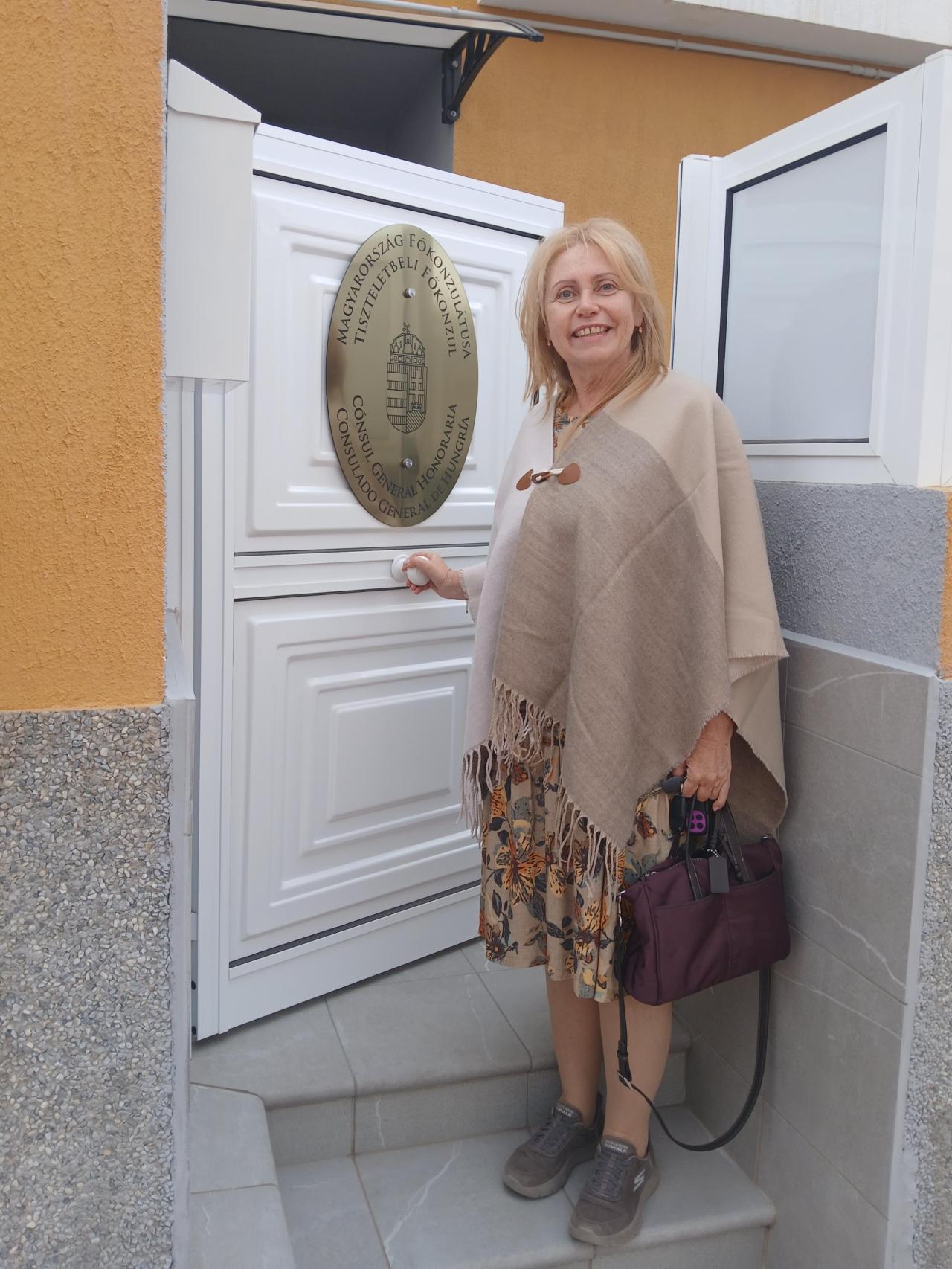 Nóra Henrietta Hermann-Boér, cónsul general honoraria de Hungría, en su oficina.