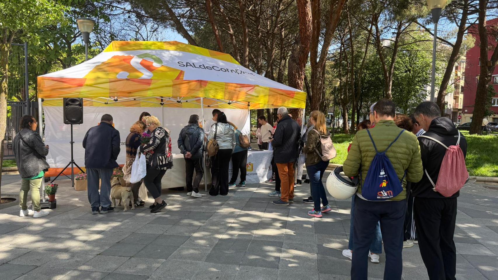 La carpa informativa de SALdeCompras en Salamanca. 