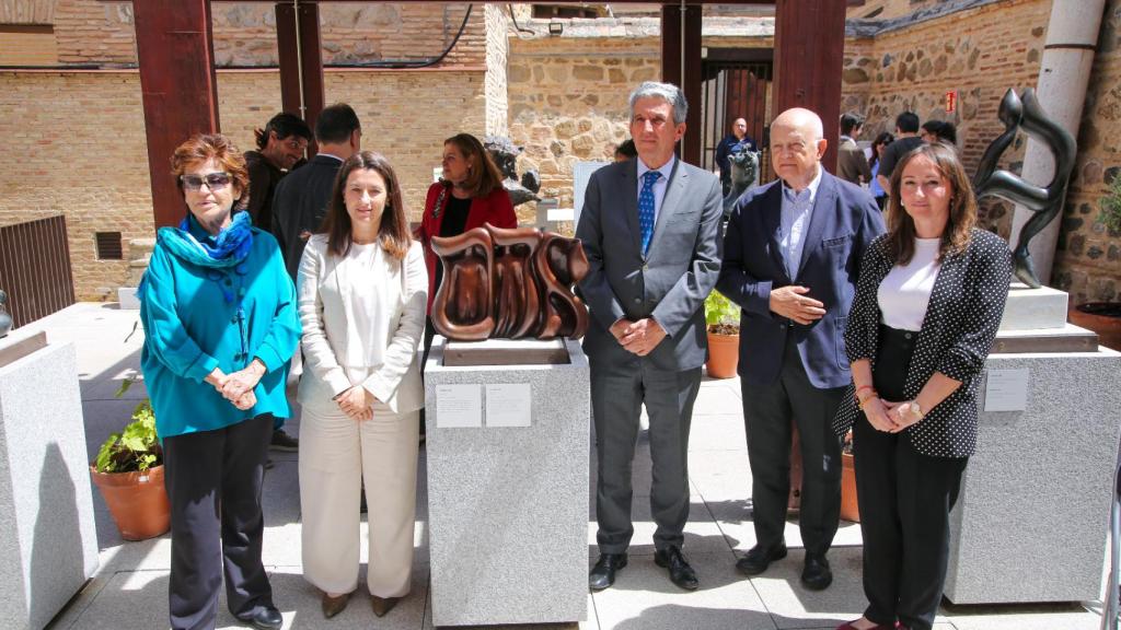 Presentación de la escultura 'Adam' de Martina Lasry. Foto: Delegación del Gobierno.