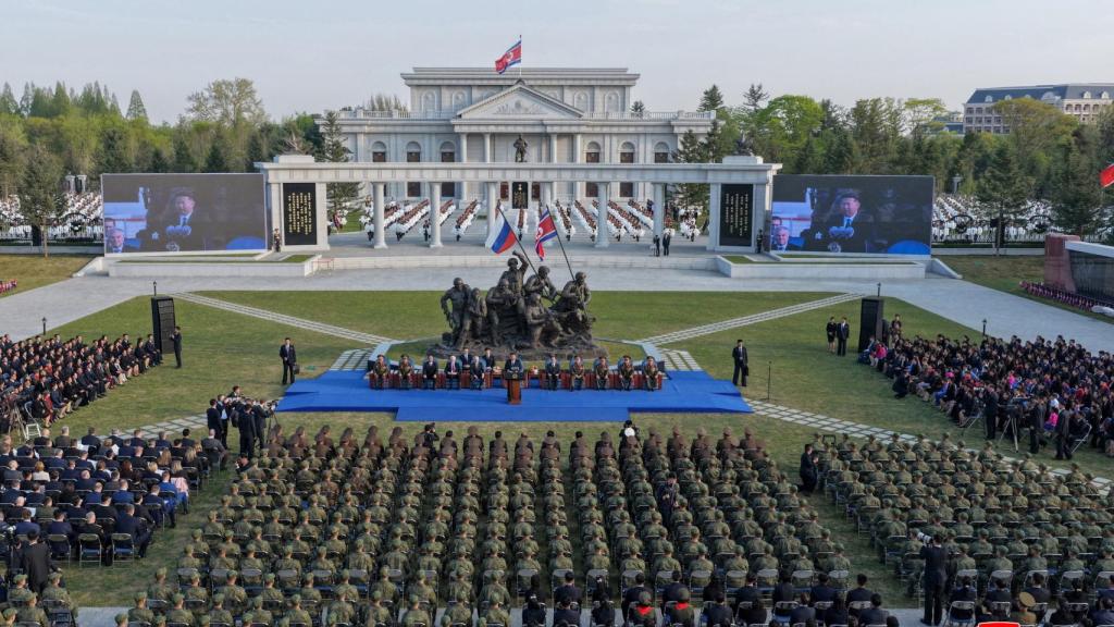 El líder norcoreano en su discurso durante la ceremonia de apertura del complejo conmemorativo por los caídos en Ucrania.
