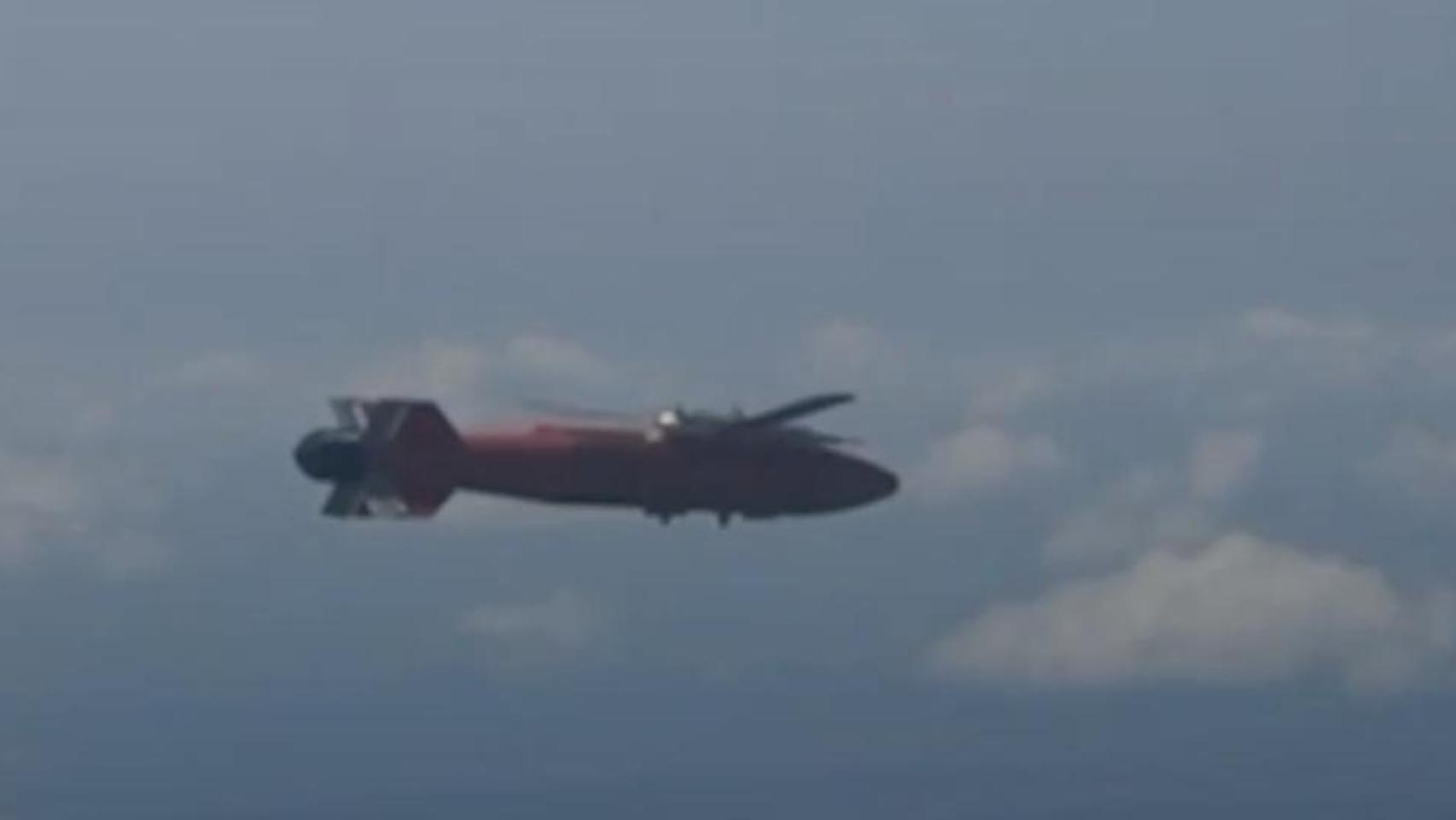 Captura de pantalla a partir de un vídeo del lanzamiento de la bomba publicado en redes sociales.
