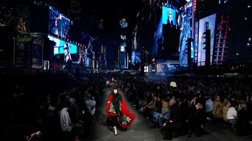 Así fue la espectacular pasarela de Gucci en Times Square.
