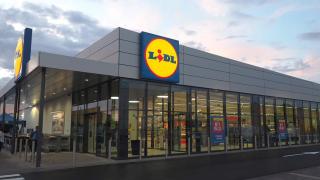 Fachada Lidl. 