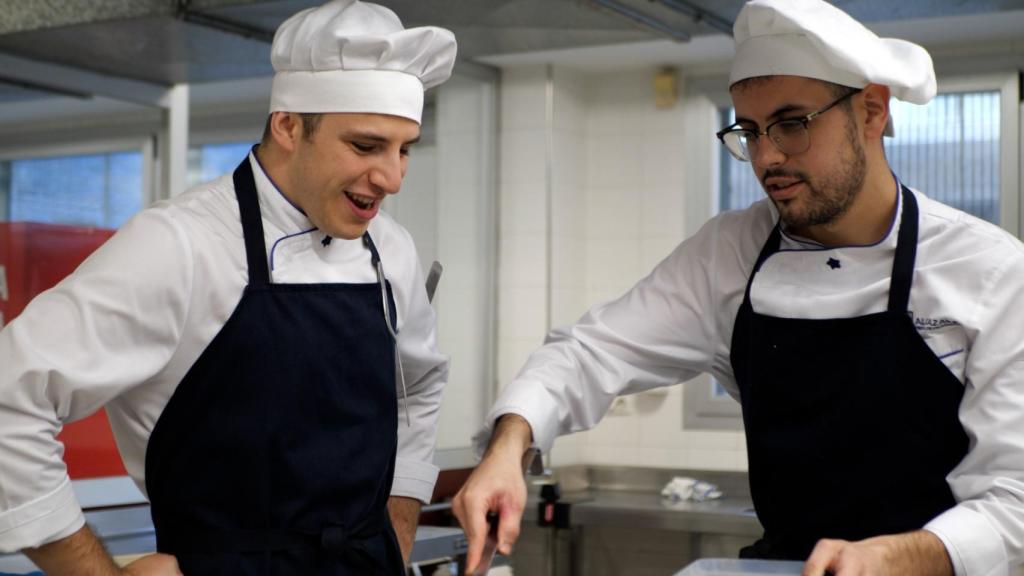 Dos alumnos de la Escuela Alcazarén