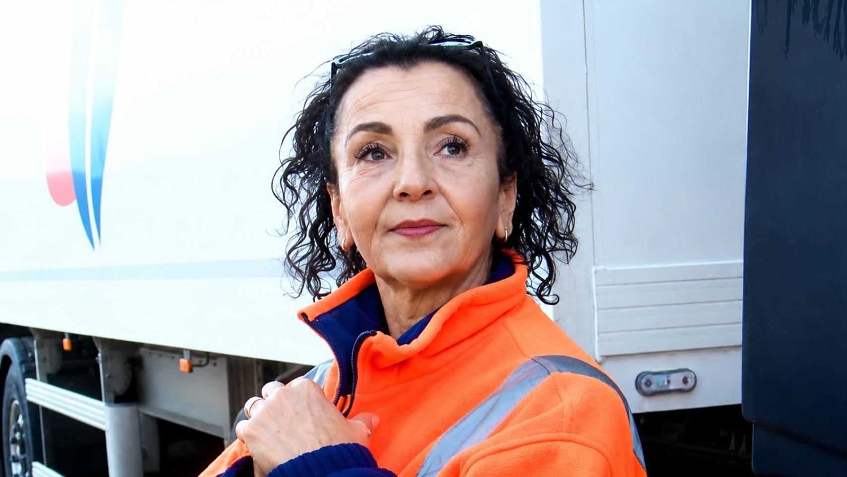 Adriana, camionera.