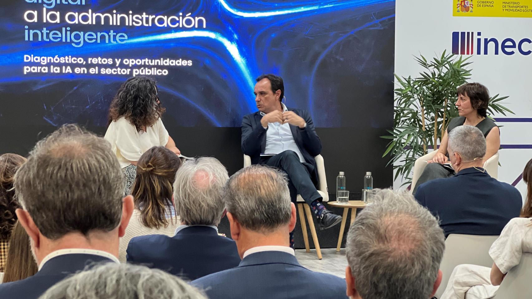 Mar Conde, Sergio Vázquez y Luisa Calvo, directivos de Ineco.