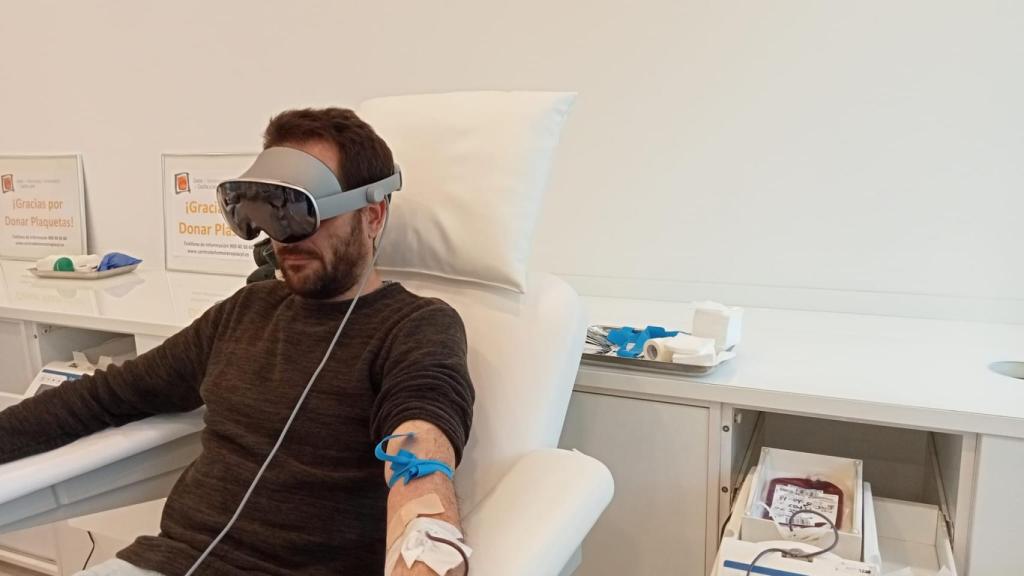 El CHEMCYL introduce las gafas de realidad mixta en el proceso de donación