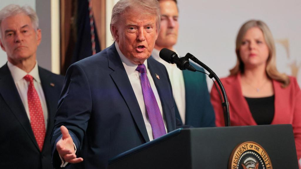 El presidente estadounidense Trump asiste a un evento sobre la asequibilidad de la atención médica en la Casa Blanca.