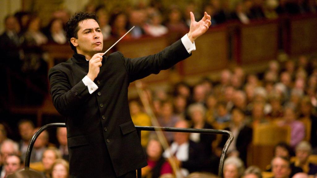 Andrés Orozco Estrada durante un concierto. Foto: Werner Kmetitsch