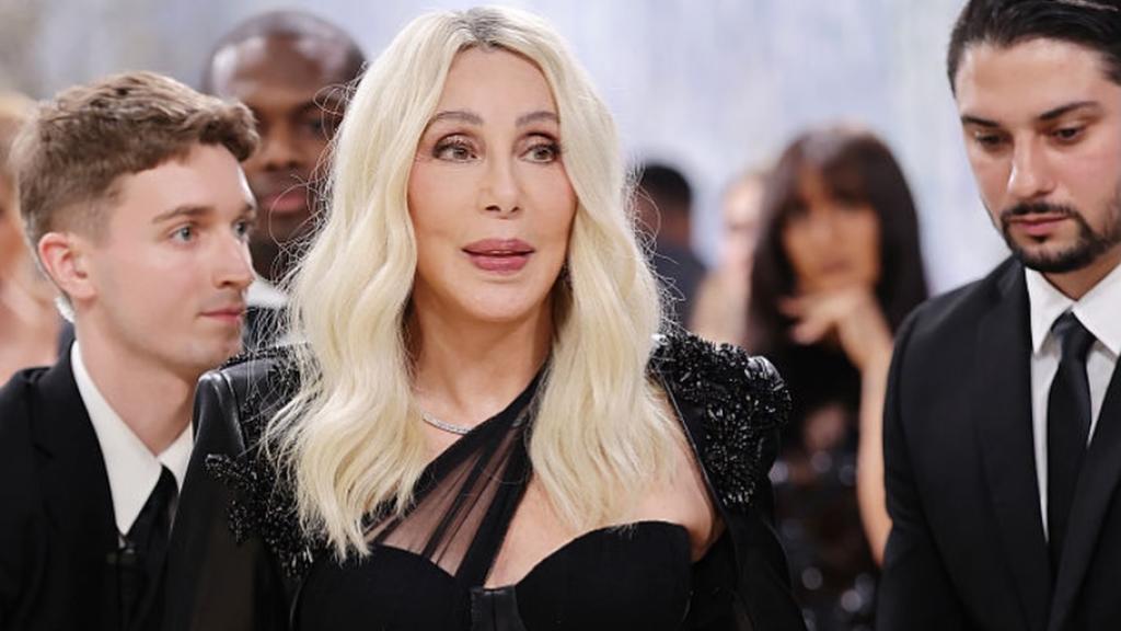 Cher durante su asistencia a la Met Gala.