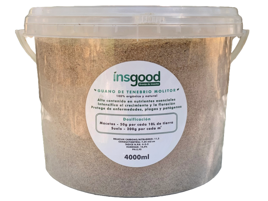 Abono orgánico de Tenebrio, uno de los productos que venden en M2R Agrofarm S.L.
