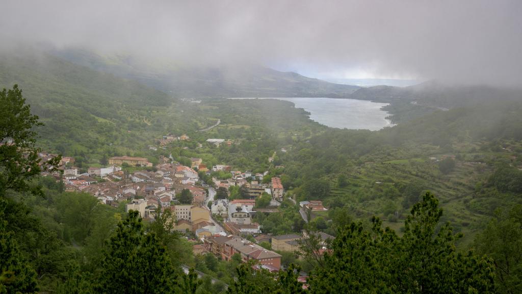 Vista panorámica de Baños de Montemayor.