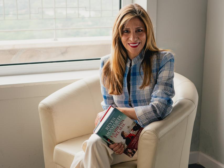 La escritora rescata mujeres importantes de la historia en sus novelas.