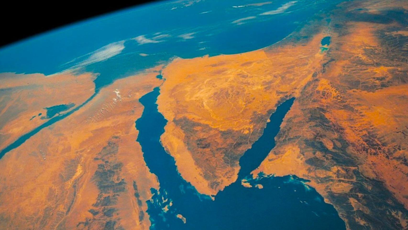 Descubren que el Golfo de Suez sigue expandiéndose.