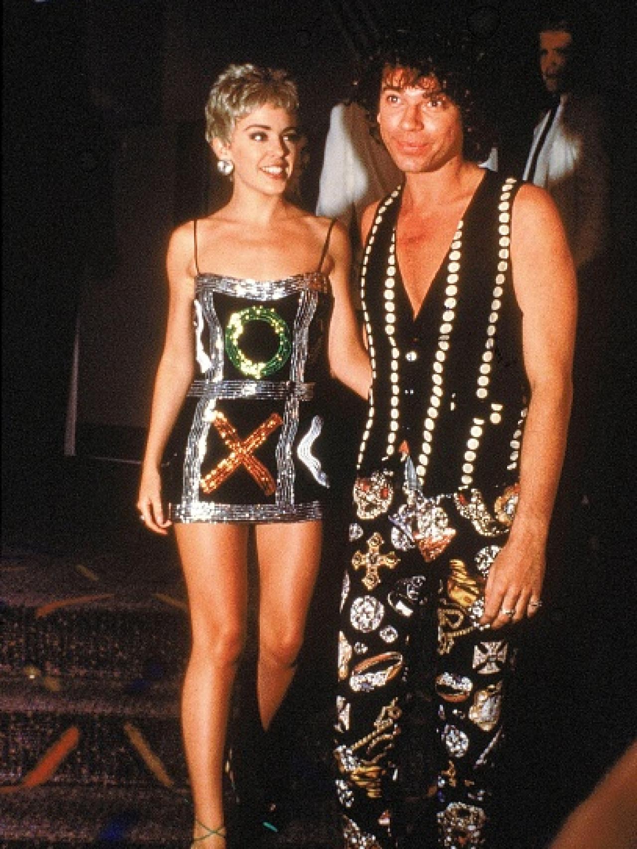 Kylie Minogue y Michael Hutchence el día de su presentación oficial como pareja.