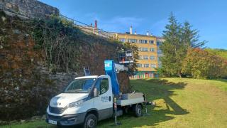 Limpieza del baluarte de San Carlos en Ferrol