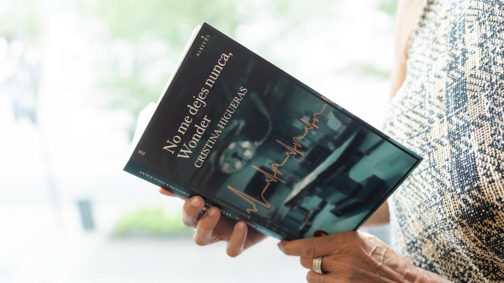 El libro No me dejes nunca, Wonder de Cristina Higueras.