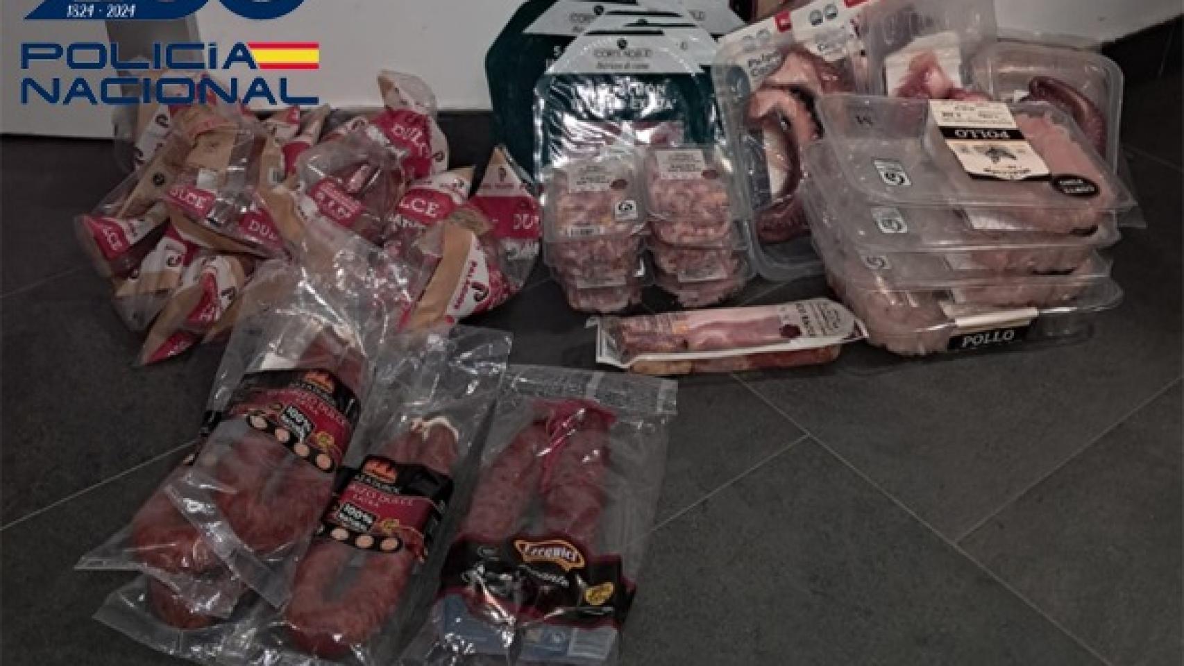 Embutidos del botín del detenido.