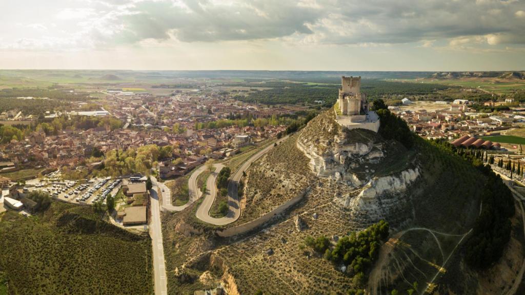 Vista aérea del castillo de Peñafiel en Valladolid.