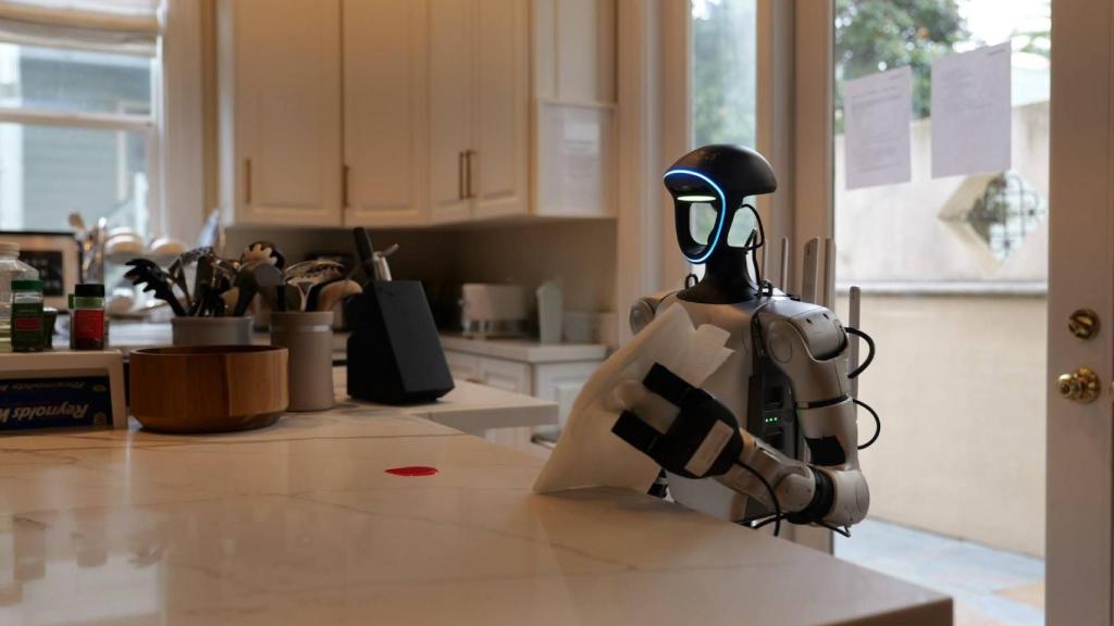 Un robot humanoide de Gatsby trabajando en una cocina de San Francisco (EEUU).