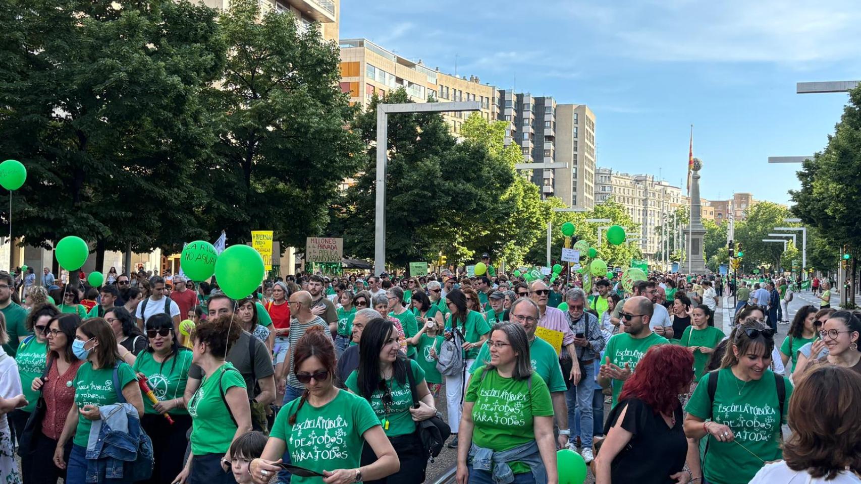 Manifestación por la escuela pública en Zaragoza 