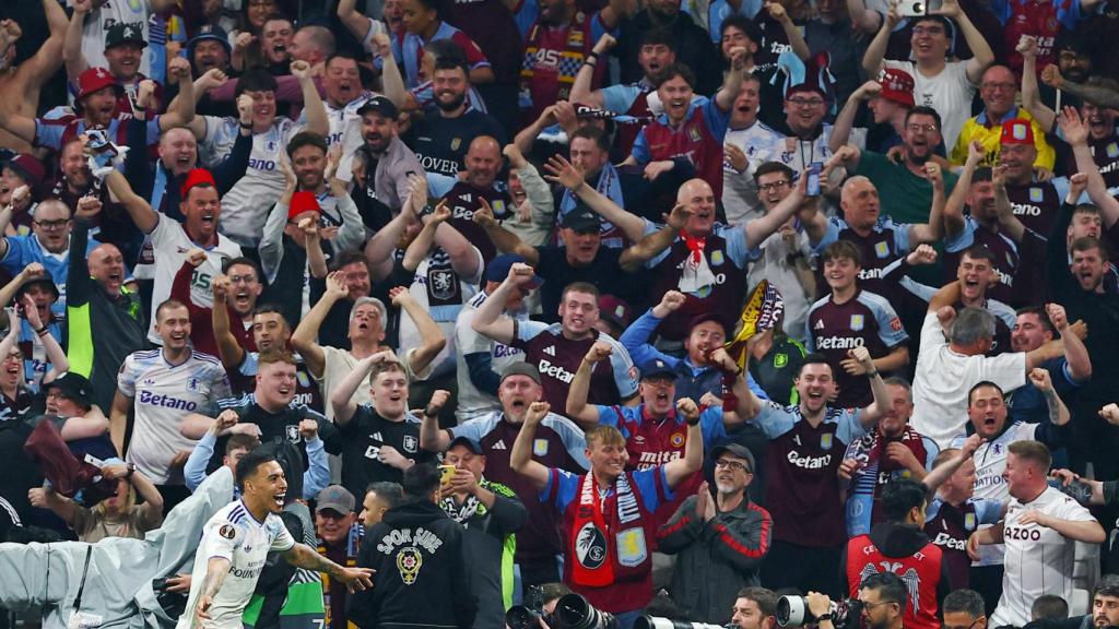 Rogers celebra su gol para el Aston Villa en la final de Europa League.
