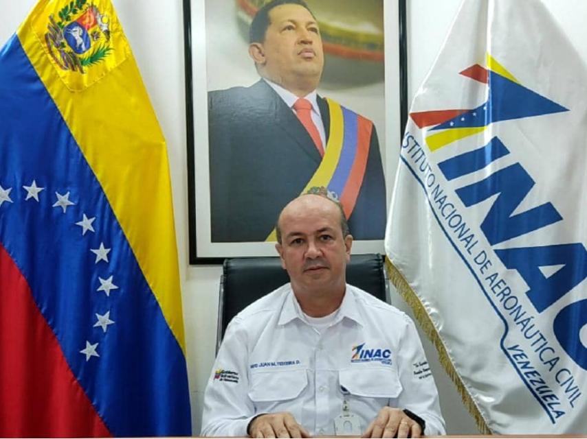 El Mayor General Juan Manuel Teixeira Díaz, que dio los permisos a Plus Ultra al frente del INAC, y hoy lidera la expropiación de bienes a la oposición.