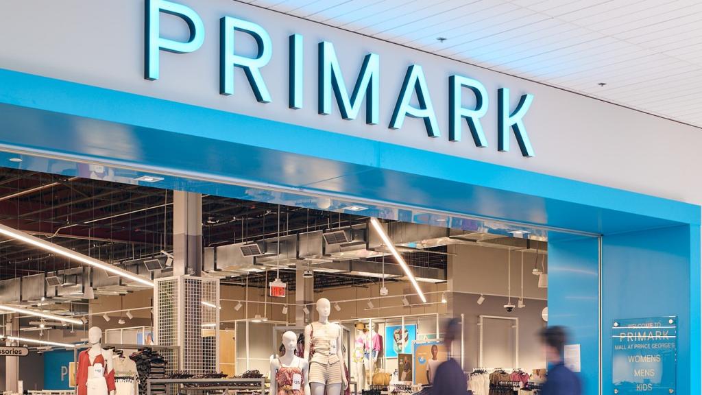 Entrada a una tienda Primark.