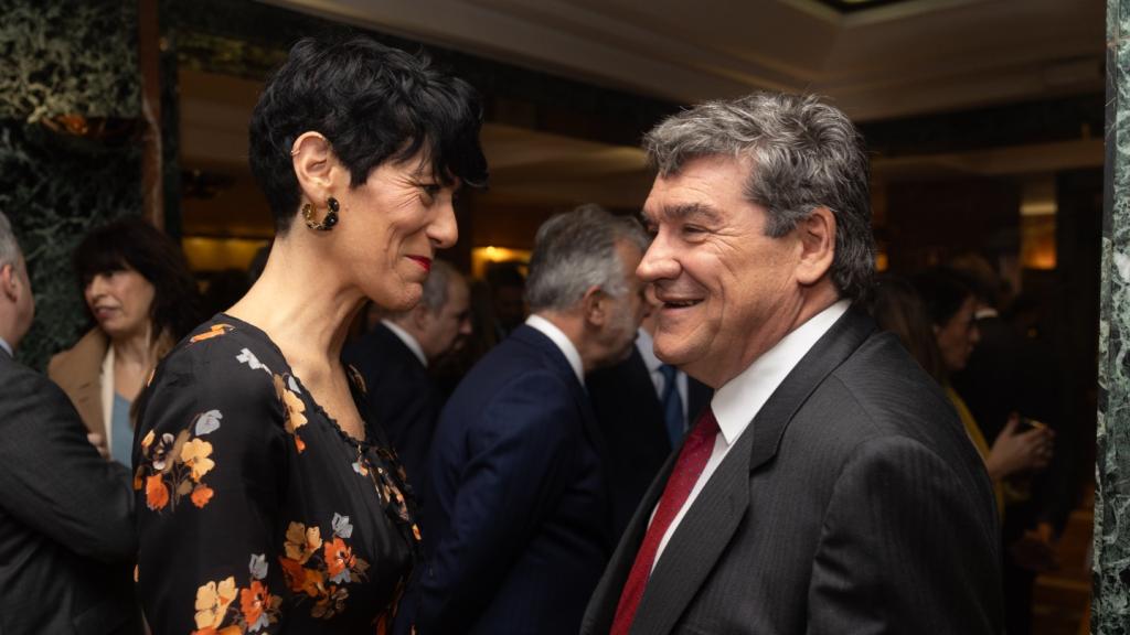 La ministra de Inclusión, Seguridad Social y Migraciones, Enma Sáiz y su antecesor, José Luis Escrivá. 
