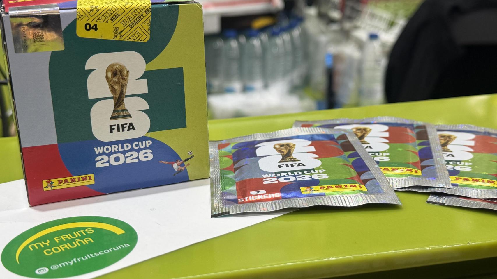 Varios sobres de los codiciados cromos.