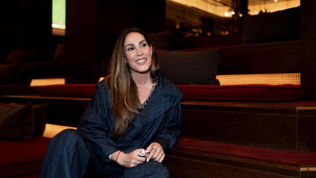 La cantante Malú durante la entrevista en un tablao flamenco.