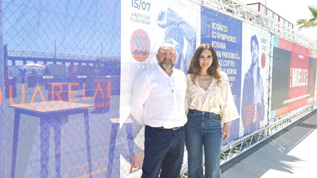 Antonio Riera y la concejala de Turismo Ana Poquet, este mediodía en el Puerto de Alicante.
